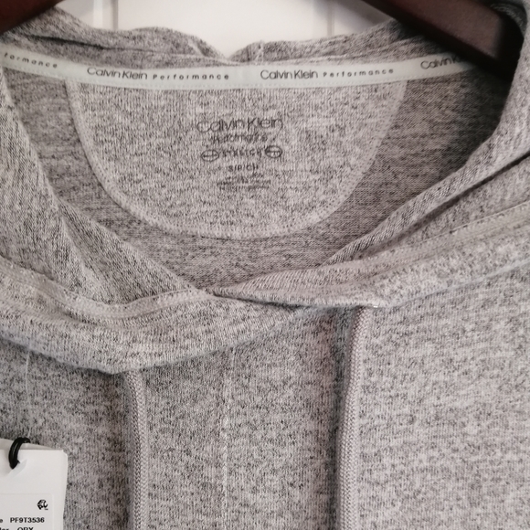 Calvin Klein women's hoodie - Picture 3 of 3